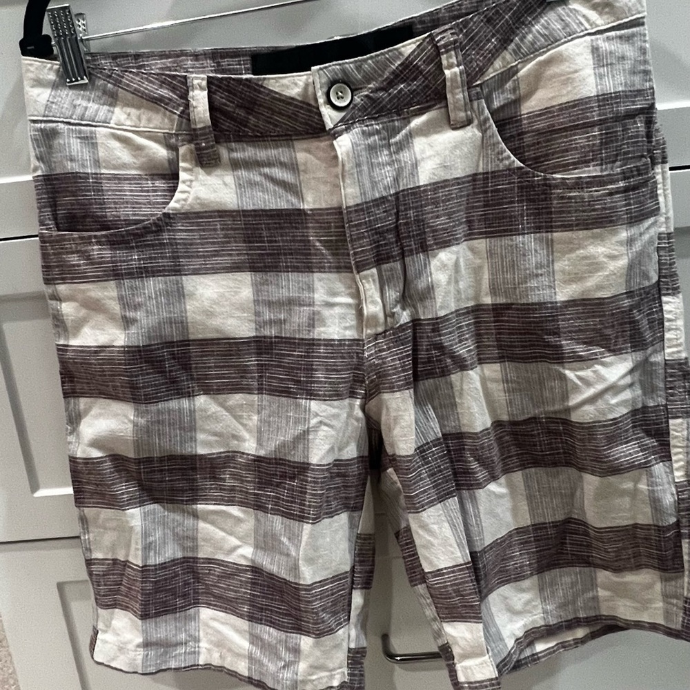 Sergio k - (Brazil)Men's Plaid Shorts - purple  and White